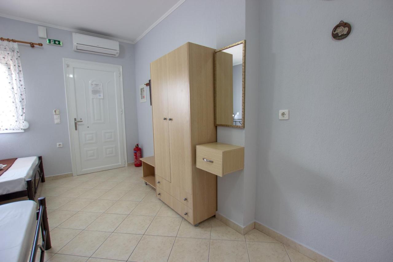 Ferienwohnung Babis House Vrasná Exterior foto